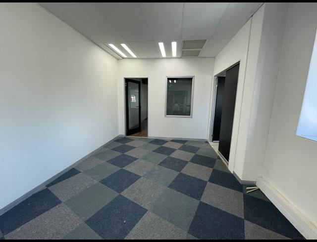 205.60M² OFFICE TO LET IN RIVONIA